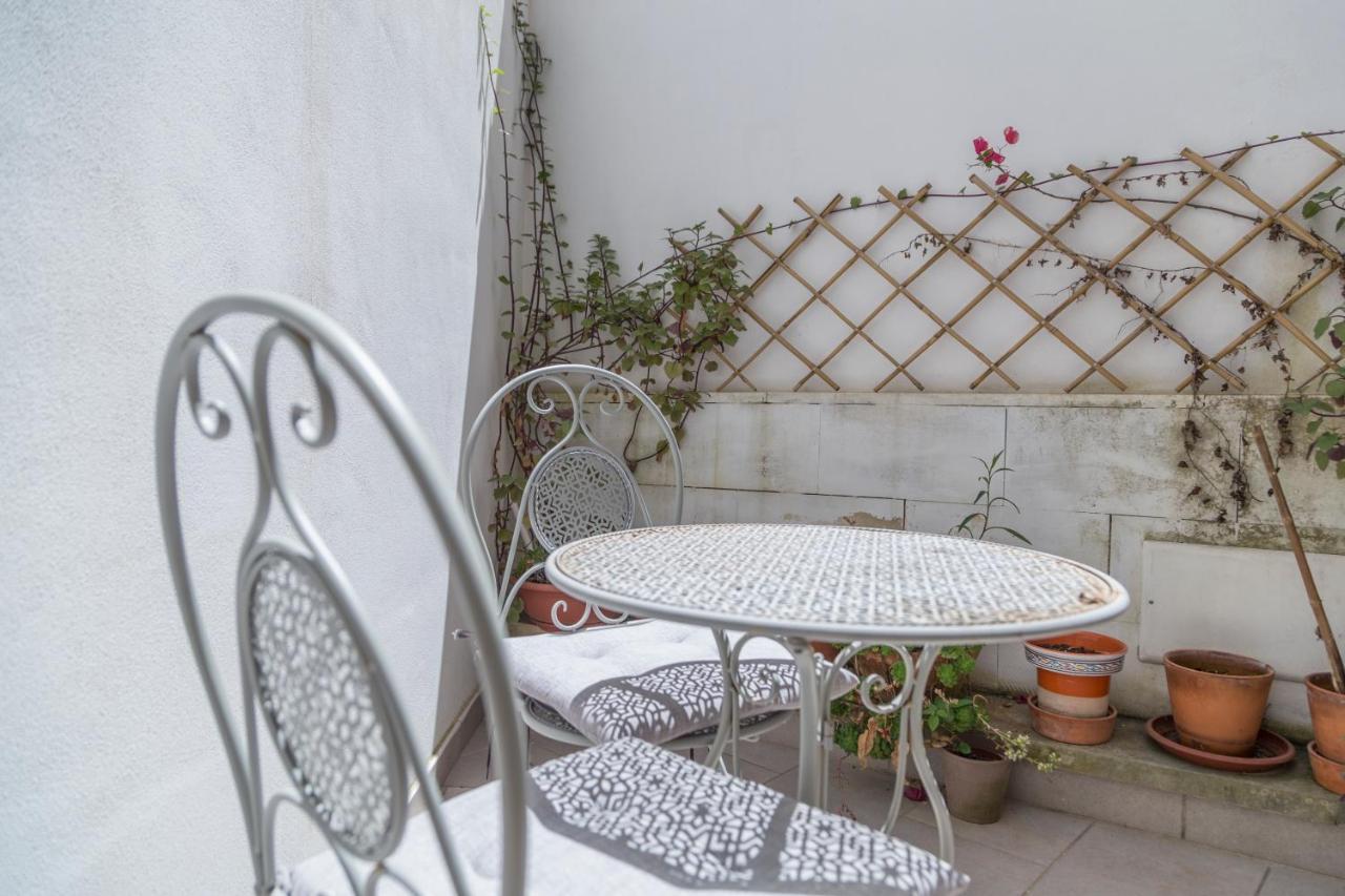Mesagnesi 6 - Loft Centro Storico Sit Apartamento Lecce Exterior foto