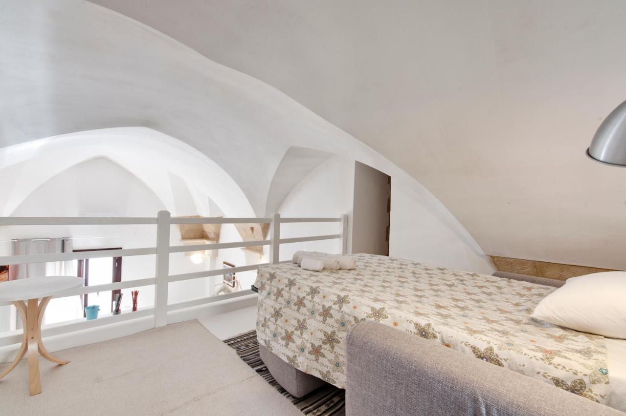 Mesagnesi 6 - Loft Centro Storico Sit Apartamento Lecce Exterior foto