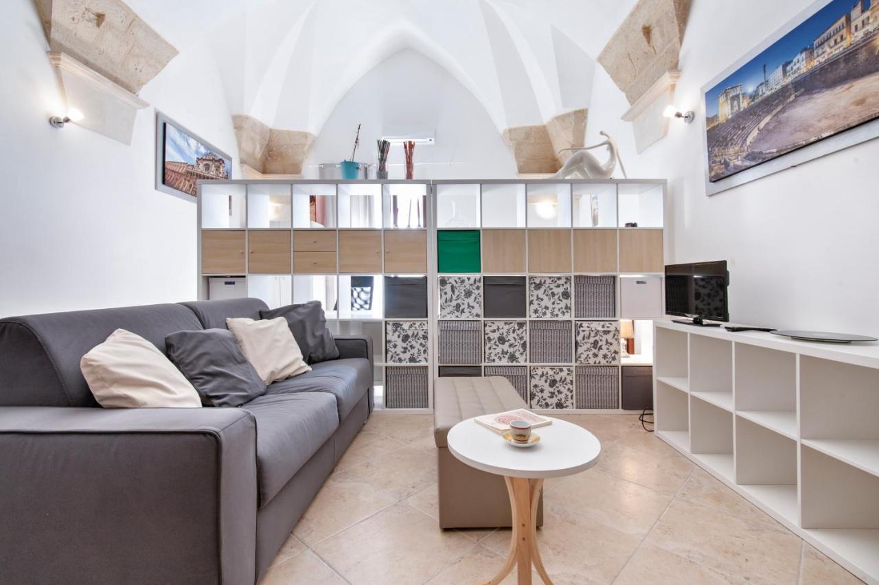 Mesagnesi 6 - Loft Centro Storico Sit Apartamento Lecce Exterior foto