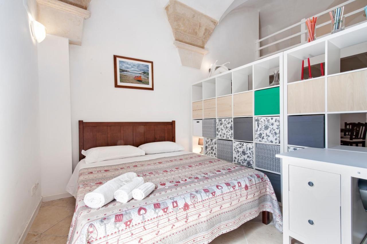 Mesagnesi 6 - Loft Centro Storico Sit Apartamento Lecce Exterior foto