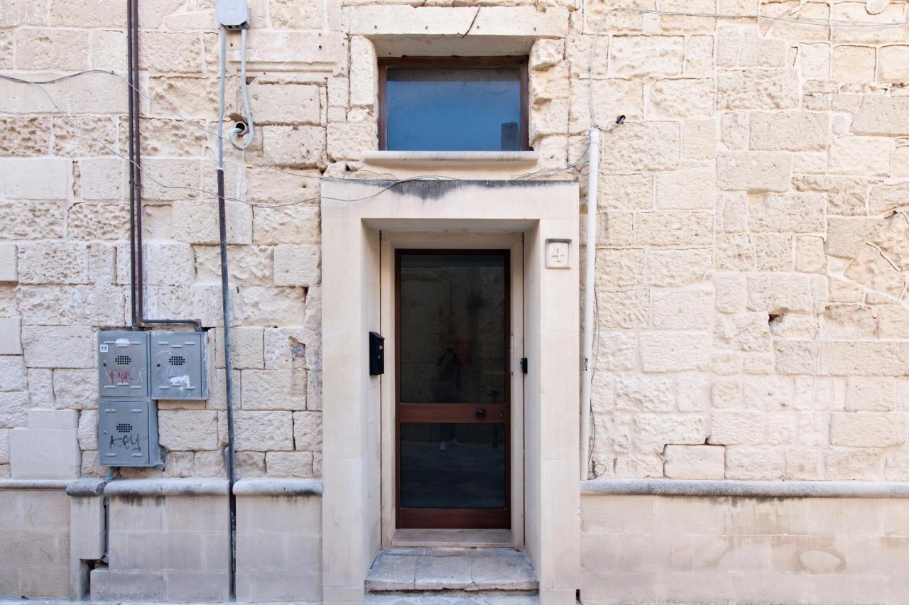 Mesagnesi 6 - Loft Centro Storico Sit Apartamento Lecce Exterior foto